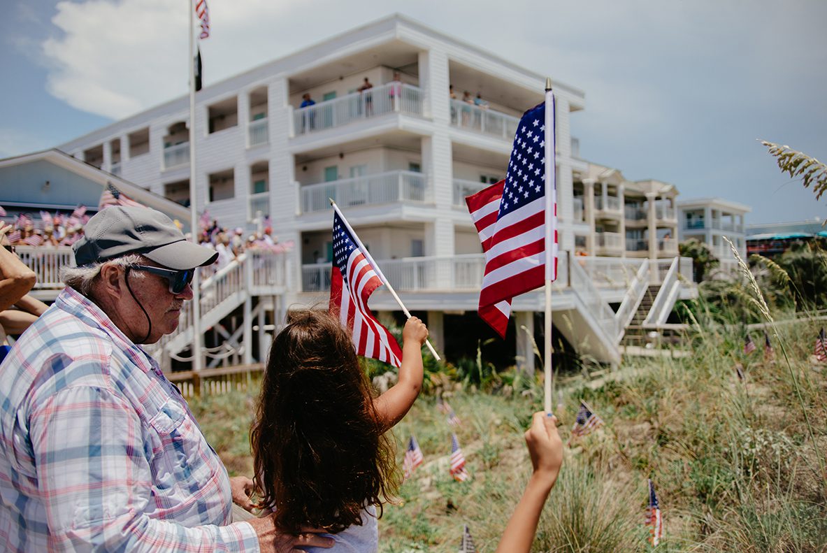 Photo Gallery Salute From the Shore